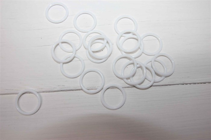 Кольцо для бюстгальтера пластик TBY-82607 15 мм цв.белый - фото 40185