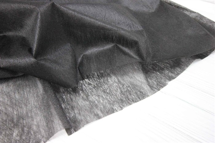 Флизелин IdealTex PA точечный 25г/м² цв.черный шир.90см - фото 45094