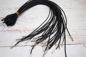 Шнурок кожаный плетеный черный 125 см